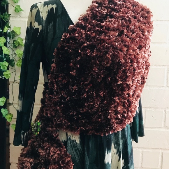 Scarf - Picture 3 of 4